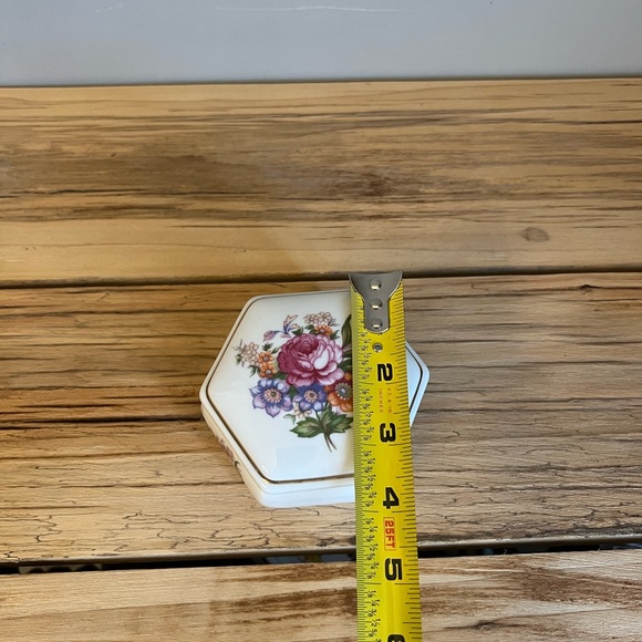 Colibri Jewelry Box Hinged Lid Hexagon Gold Trim Pink Roses Trinket Box - Picture 10 of 10